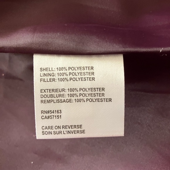 MED CALVIN KLEIN PURPLE ZIPPER AND SNAP 3 POCKET COAT IN LIKE NEW CONDITION - Picture 4 of 13